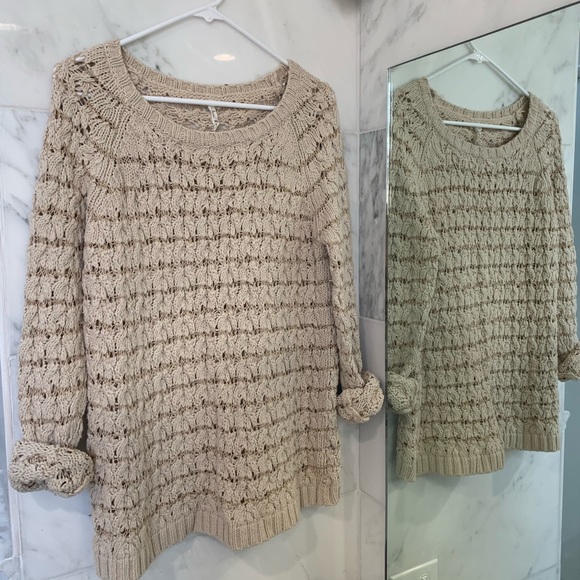 Willow & Clay Medium Beige & Gold Crochet Sweater - Picture 1 of 1